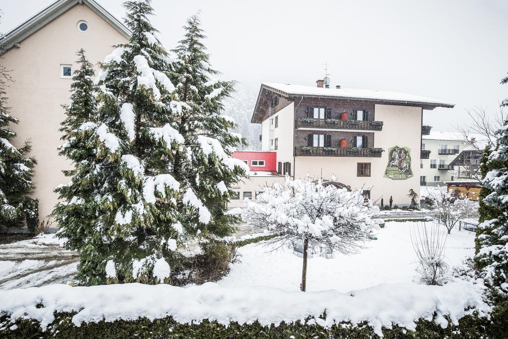 Hotel Zur Post Döbriach Eksteriør bilde